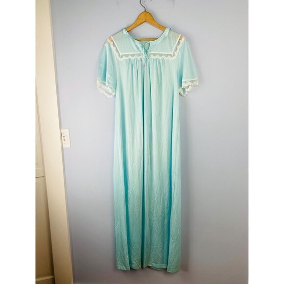 Vintage NWT Shadowline Nightgown with Lace Detail, Size Small, Light Blue - Picture 2 of 9